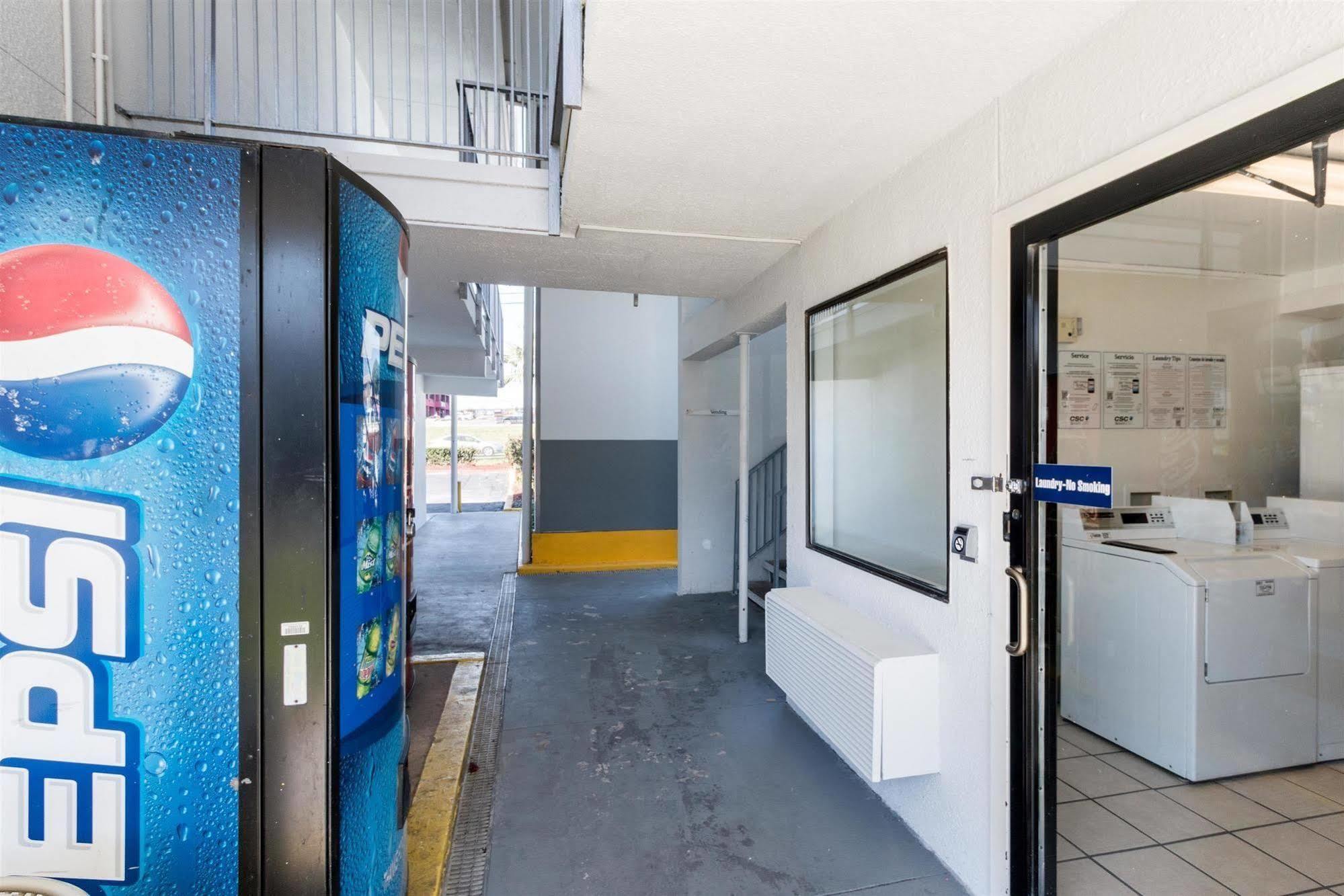 Motel 6-Austin, Tx - Airport - South Экстерьер фото